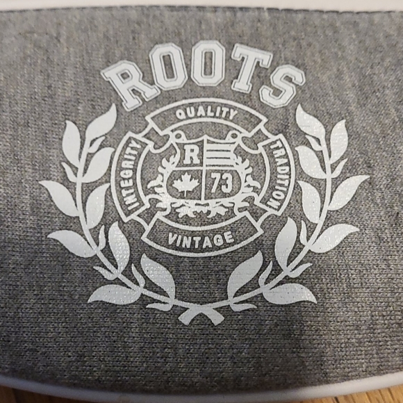 Roots wrist bag - Picture 2 of 5